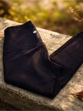 Lululemon Black High Rise Full Length Leggings | Size 2 | 31” Inseam Tall Fit